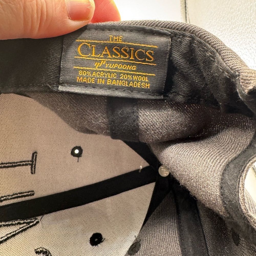 The Classic Black and Gray SALT Cap - Picture 5 of 5
